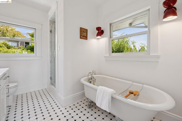 340 San Carlos Ave., Piedmont, CA 94611