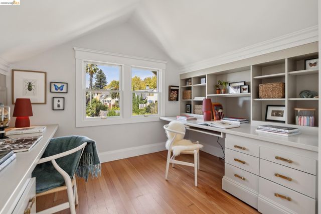 340 San Carlos Ave., Piedmont, CA 94611