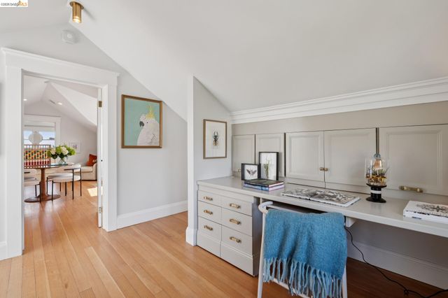 340 San Carlos Ave., Piedmont, CA 94611