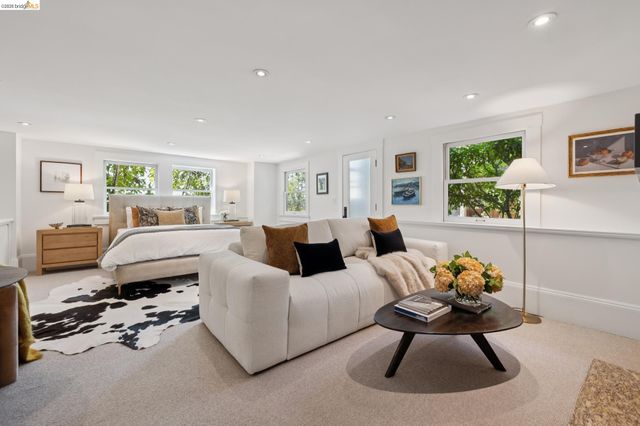340 San Carlos Ave., Piedmont, CA 94611