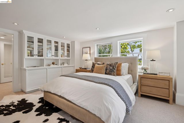 340 San Carlos Ave., Piedmont, CA 94611