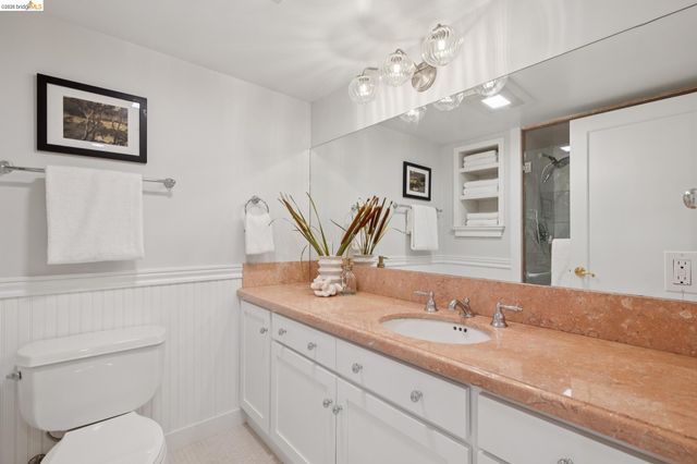 340 San Carlos Ave., Piedmont, CA 94611