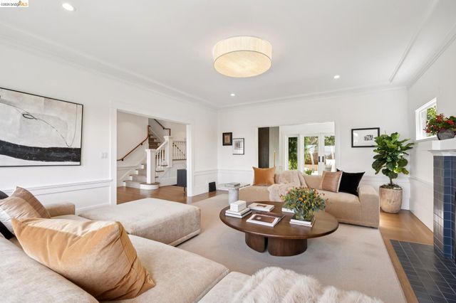 340 San Carlos Ave., Piedmont, CA 94611