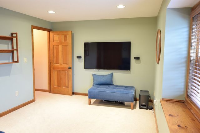 E41 Scotty Hollow Dr E41, Chelmsford, MA 01863