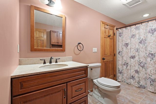 E41 Scotty Hollow Dr E41, Chelmsford, MA 01863