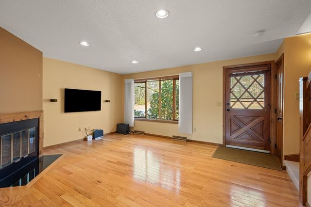 E41 Scotty Hollow Dr E41, Chelmsford, MA 01863