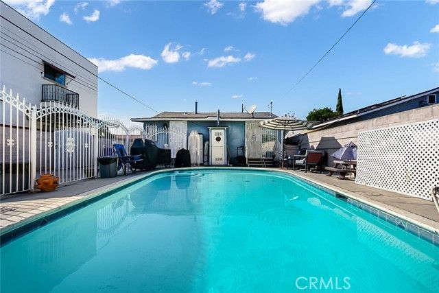 6336 Pala Avenue, Bell, CA 90201