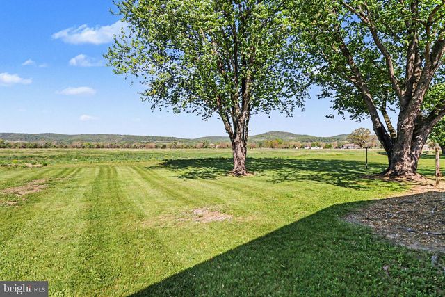 38 CARROLLS TRACT RD, Fairfield, PA 17320