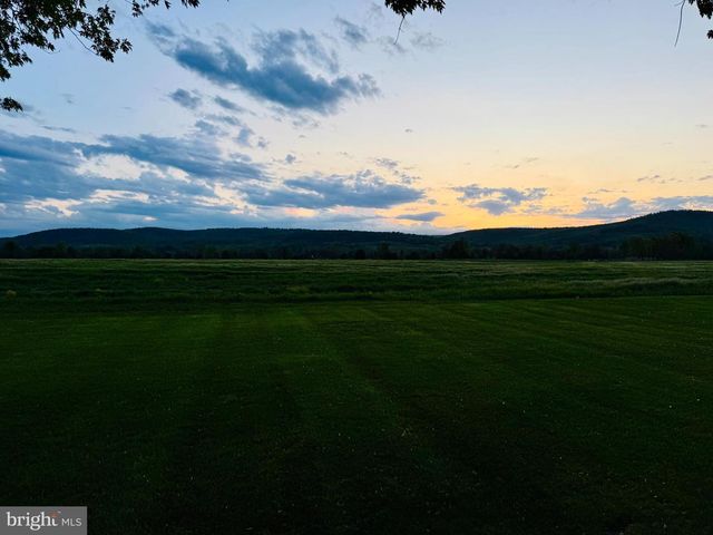38 CARROLLS TRACT RD, Fairfield, PA 17320