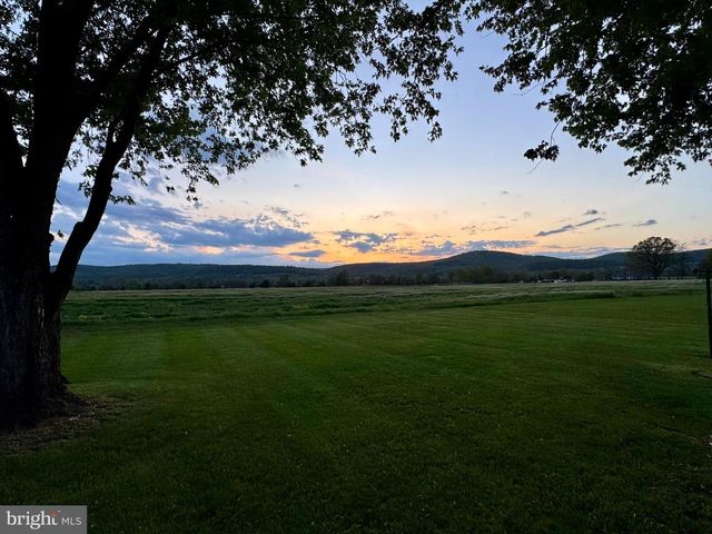 38 CARROLLS TRACT RD, Fairfield, PA 17320