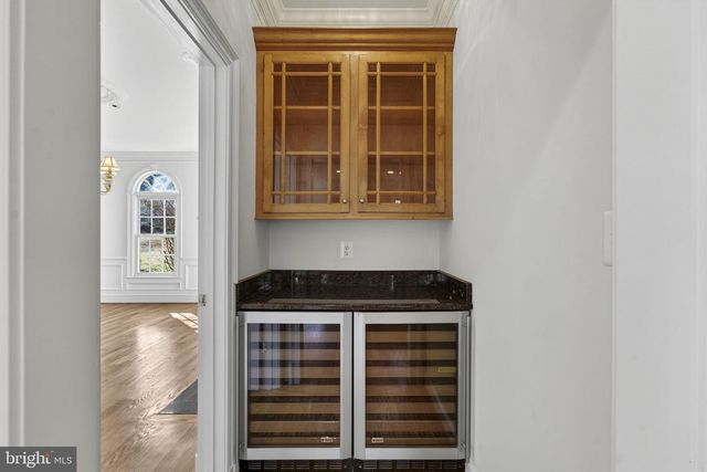 451 SENECA RD, Great Falls, VA 22066