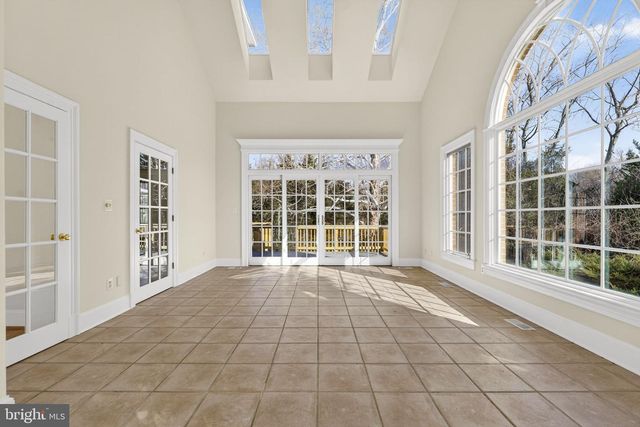 451 SENECA RD, Great Falls, VA 22066