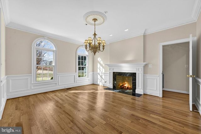 451 SENECA RD, Great Falls, VA 22066