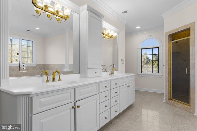 451 SENECA RD, Great Falls, VA 22066