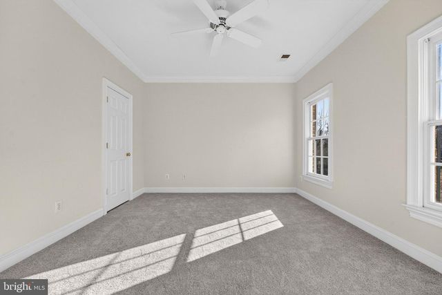 451 SENECA RD, Great Falls, VA 22066