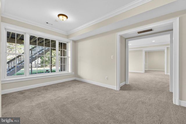 451 SENECA RD, Great Falls, VA 22066