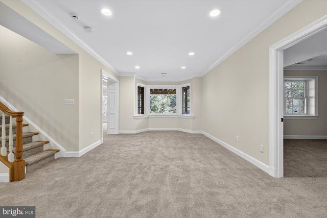 451 SENECA RD, Great Falls, VA 22066