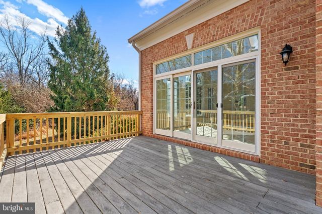 451 SENECA RD, Great Falls, VA 22066