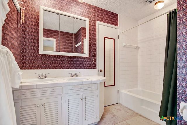 97 W Mimosa Circle, San Marcos, TX 78666