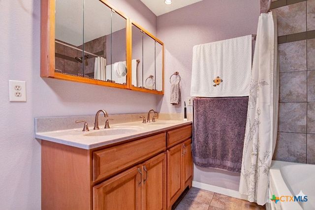 97 W Mimosa Circle, San Marcos, TX 78666