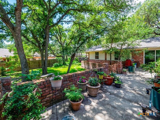 97 W Mimosa Circle, San Marcos, TX 78666