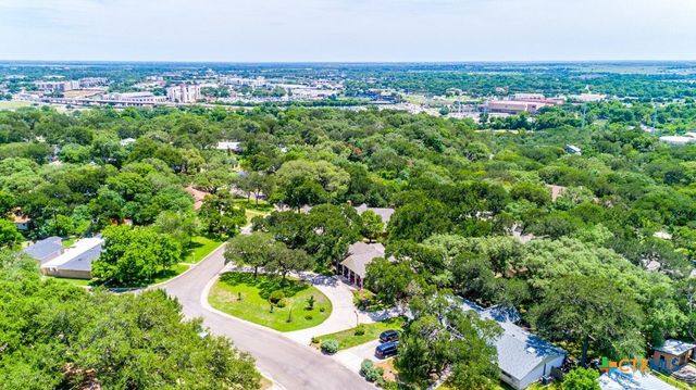 97 W Mimosa Circle, San Marcos, TX 78666