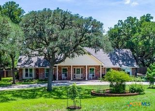 97 W Mimosa Circle, San Marcos, TX 78666