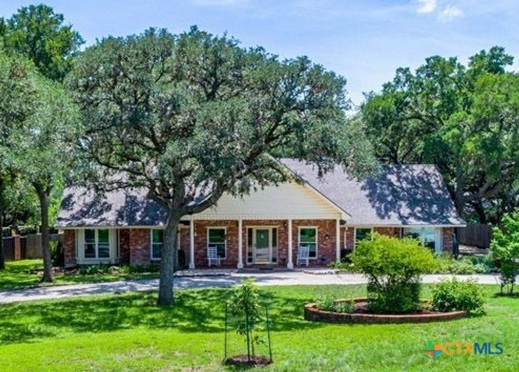 97 W Mimosa Circle, San Marcos, TX 78666