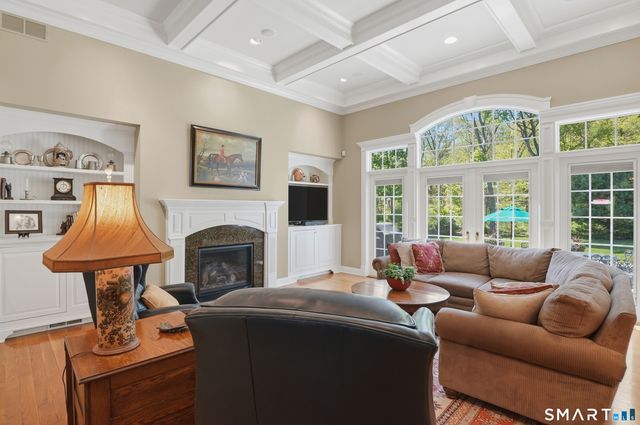 117 Litchfield Turnpike, Bethany, CT 06524