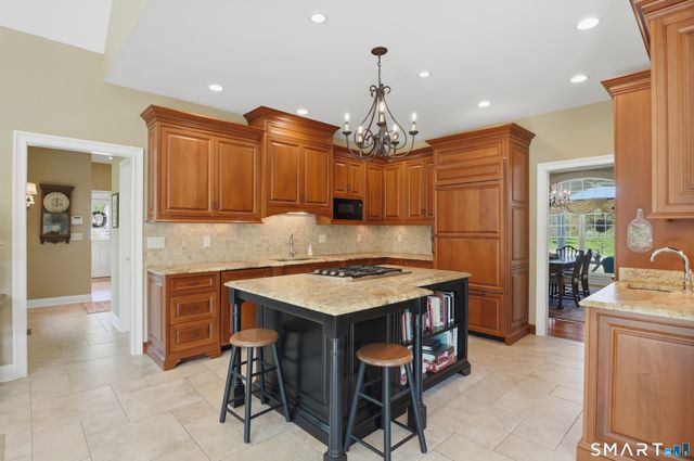 117 Litchfield Turnpike, Bethany, CT 06524