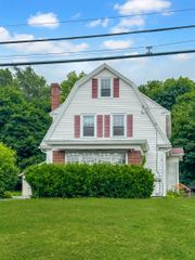 64 Bellevue Avenue, Rutland City, VT 05701