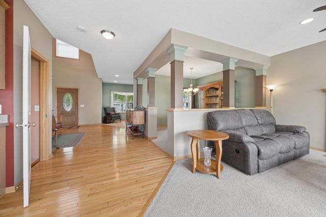 11265 68th Street NE, Albertville, MN 55301