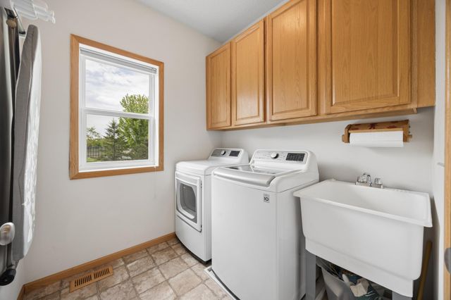 11265 68th Street NE, Albertville, MN 55301