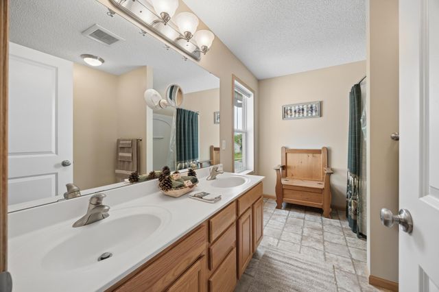 11265 68th Street NE, Albertville, MN 55301