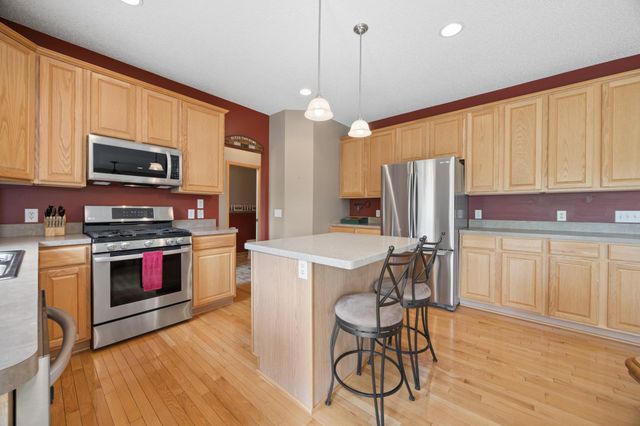 11265 68th Street NE, Albertville, MN 55301