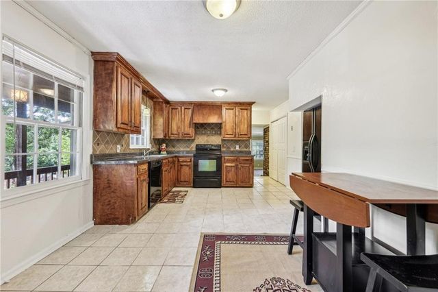 19 Roving Hills Circle, Cartersville, GA 30121