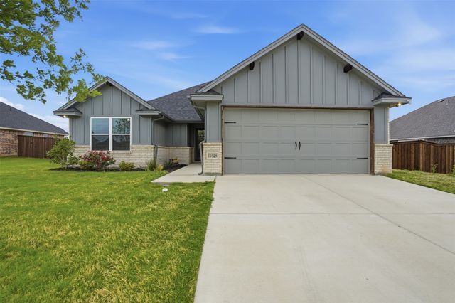 11828 Serval Street, Godley, TX 76044