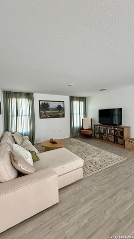 13322 Furyk Dr, San Antonio, TX 78230