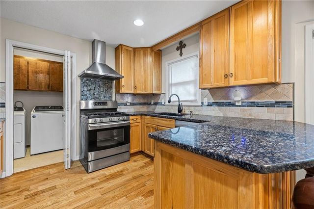 12606 W 69th Street, Shawnee, KS 66216