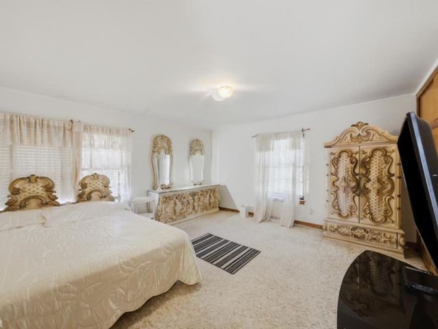 855 W 73rd Street, Chicago, IL 60621
