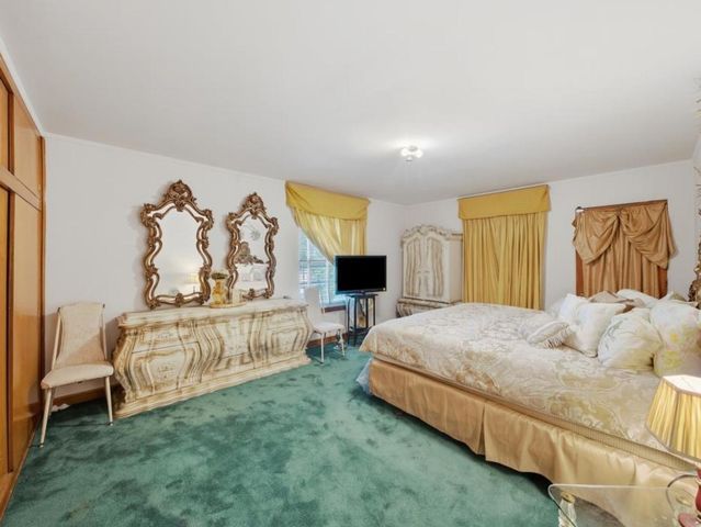 855 W 73rd Street, Chicago, IL 60621