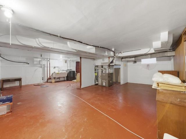 855 W 73rd Street, Chicago, IL 60621
