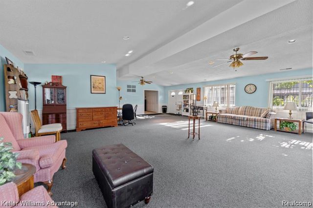 30709 Shiawassee Road 71, Farmington, MI 48336