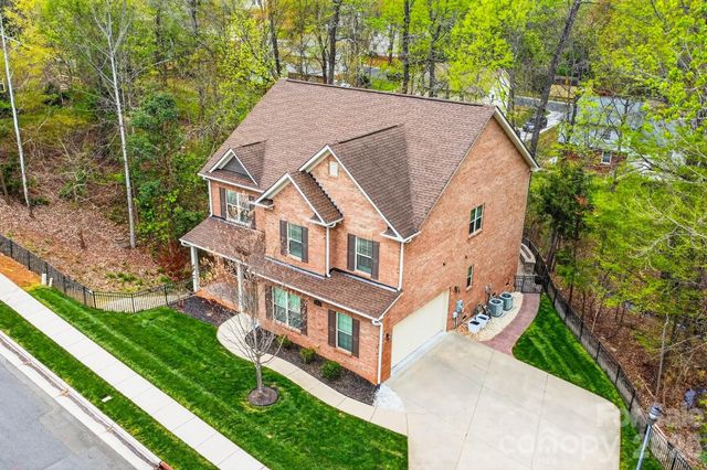 7945 Rolling Creek Court, Charlotte, NC 28270