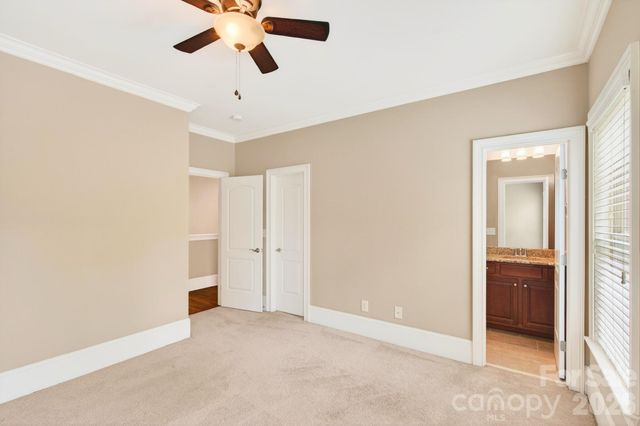 7945 Rolling Creek Court, Charlotte, NC 28270