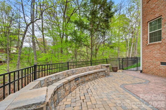 7945 Rolling Creek Court, Charlotte, NC 28270