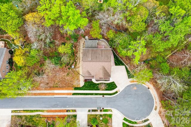 7945 Rolling Creek Court, Charlotte, NC 28270