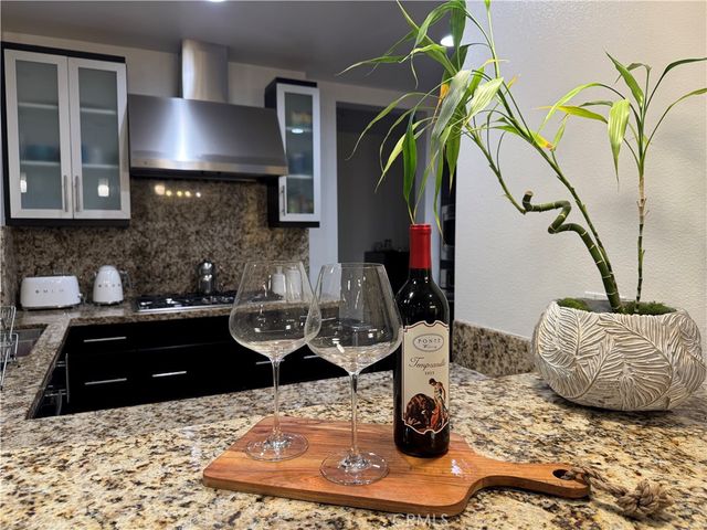 21 Gramercy 218, Irvine, CA 92612