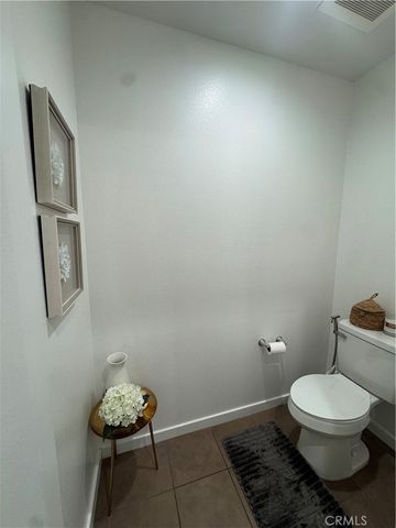 21 Gramercy 218, Irvine, CA 92612