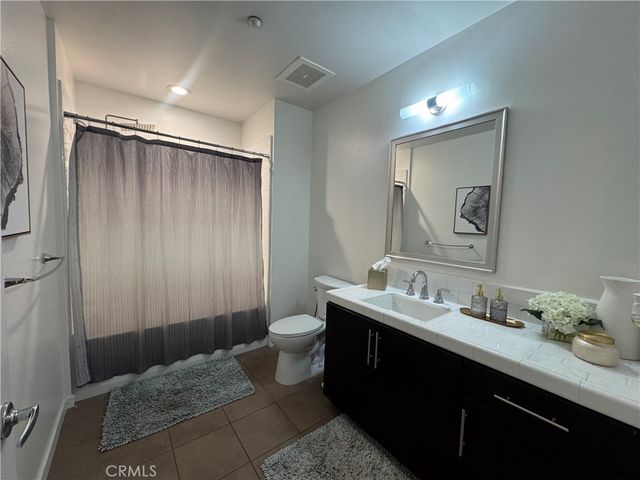 21 Gramercy 218, Irvine, CA 92612